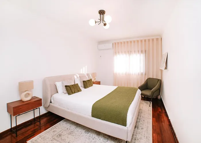 Casa Da Laranja By Quantique 펜션 페소다레과